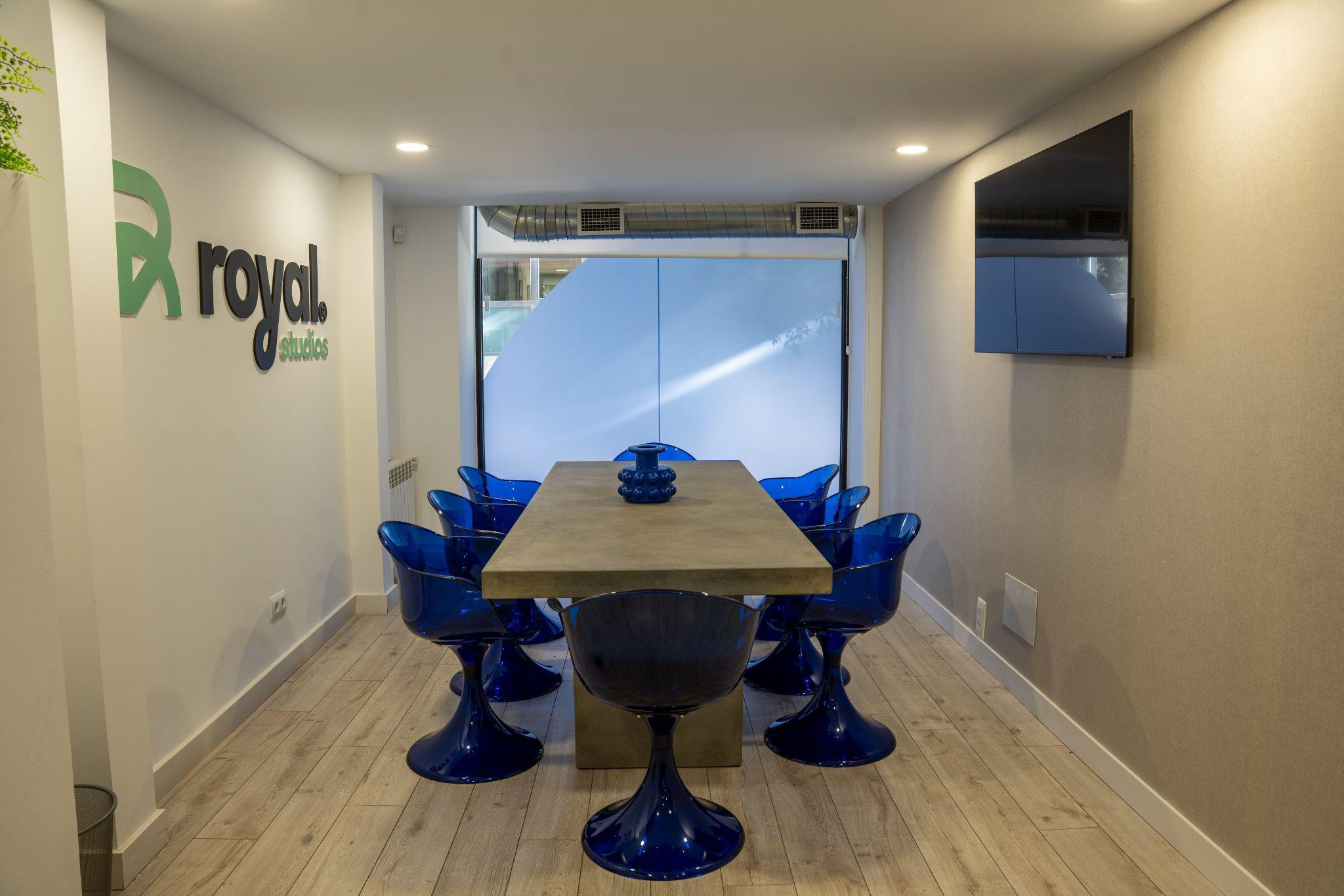 Sala de reuniones de Royal Studios para equipos creativos
